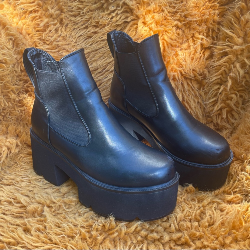 Black vegan leather platform boots size 5
